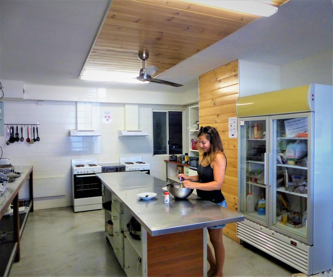 Foreign Exchange Accommodation-Beachside Townsville Eksteriør billede